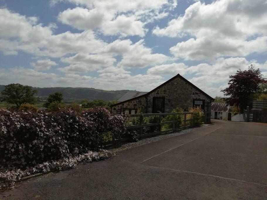The Barn. Apartment Carmarthen Exterior photo